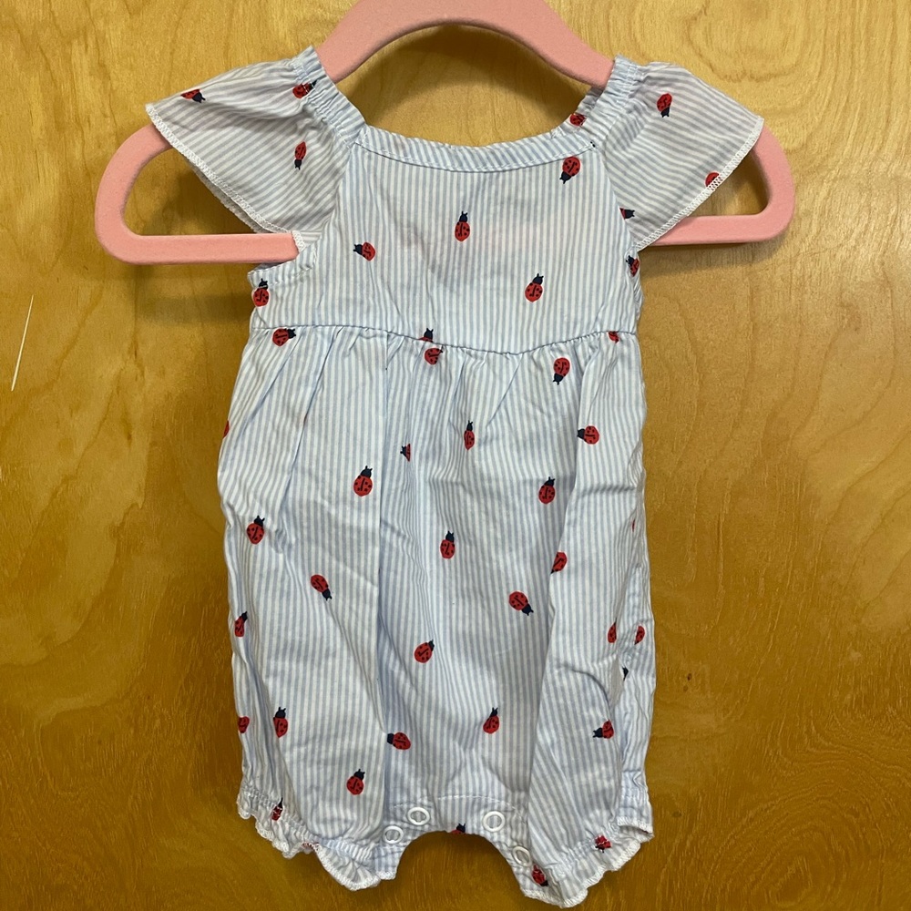 Carters newborn outfit.